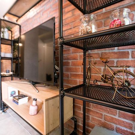 Athenian Living Suites ภายนอก รูปภาพ